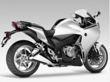 Фото Honda VFR1200F  №4